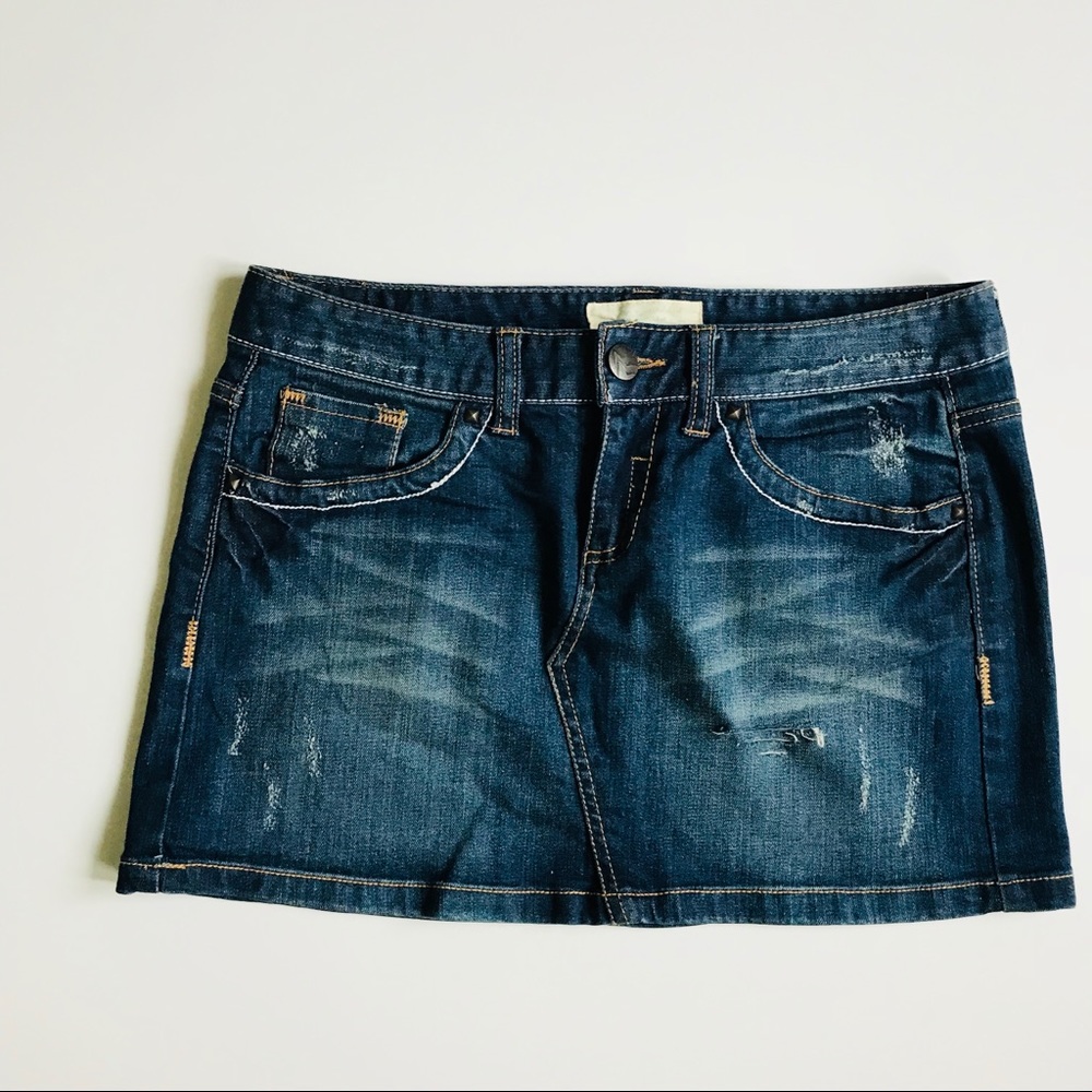 Maurices Dark Wash denim mini skirt size 5/6